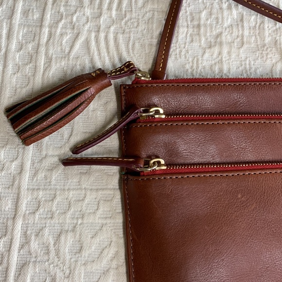 Dooney Bourke cross body - Picture 4 of 12